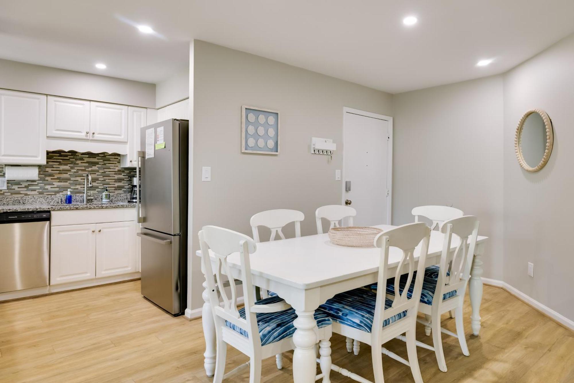 Emerald Isle Condo With Indoor Pool And Beach Access! 외부 사진