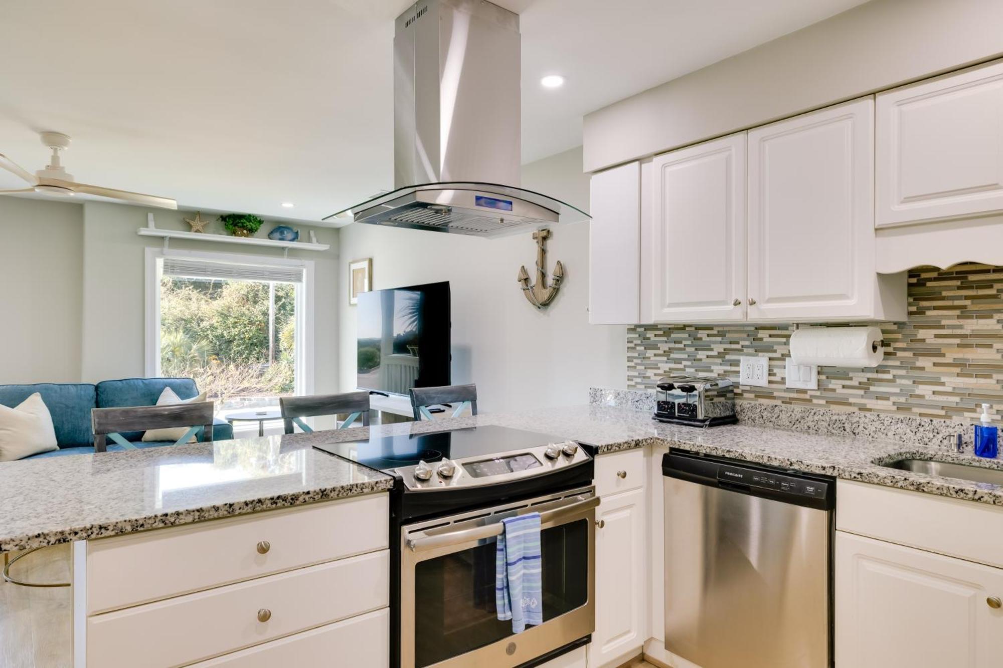 Emerald Isle Condo With Indoor Pool And Beach Access! 외부 사진